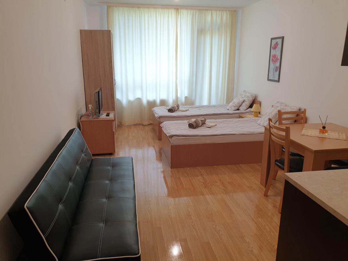 Апарт отель Apartman Maxim Lux Разлог Экстерьер фото